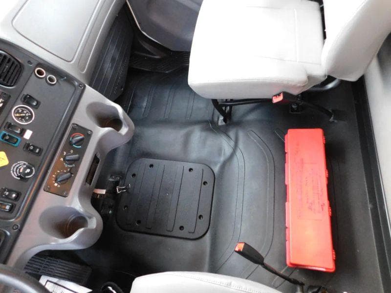 2018 Freightliner Cascadia 125 image 18