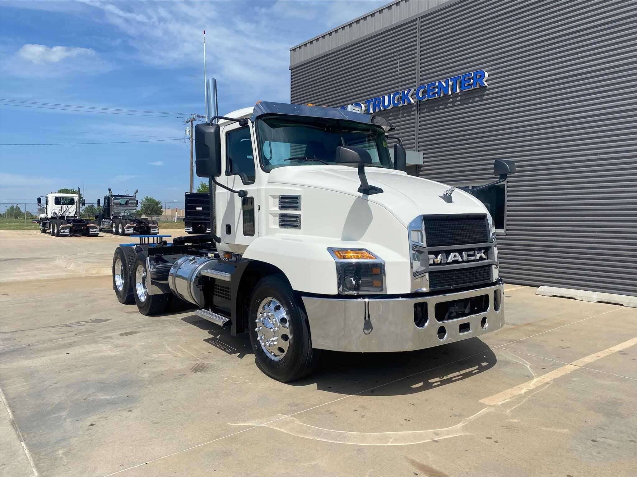 Used 2021 MACK ANTHEM Conventional - Day Cab in Oklahoma City, OK image 3