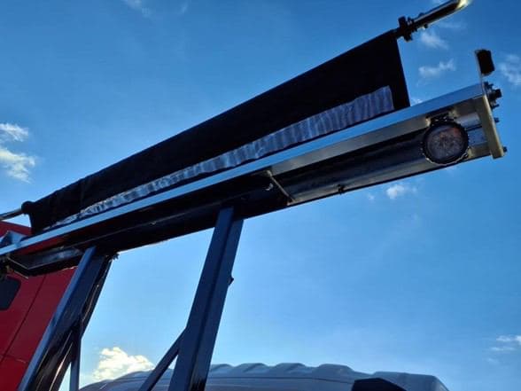 2024 Isuzu NRR image 6