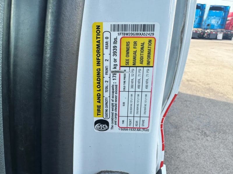 2019 Ford 4143D image 30