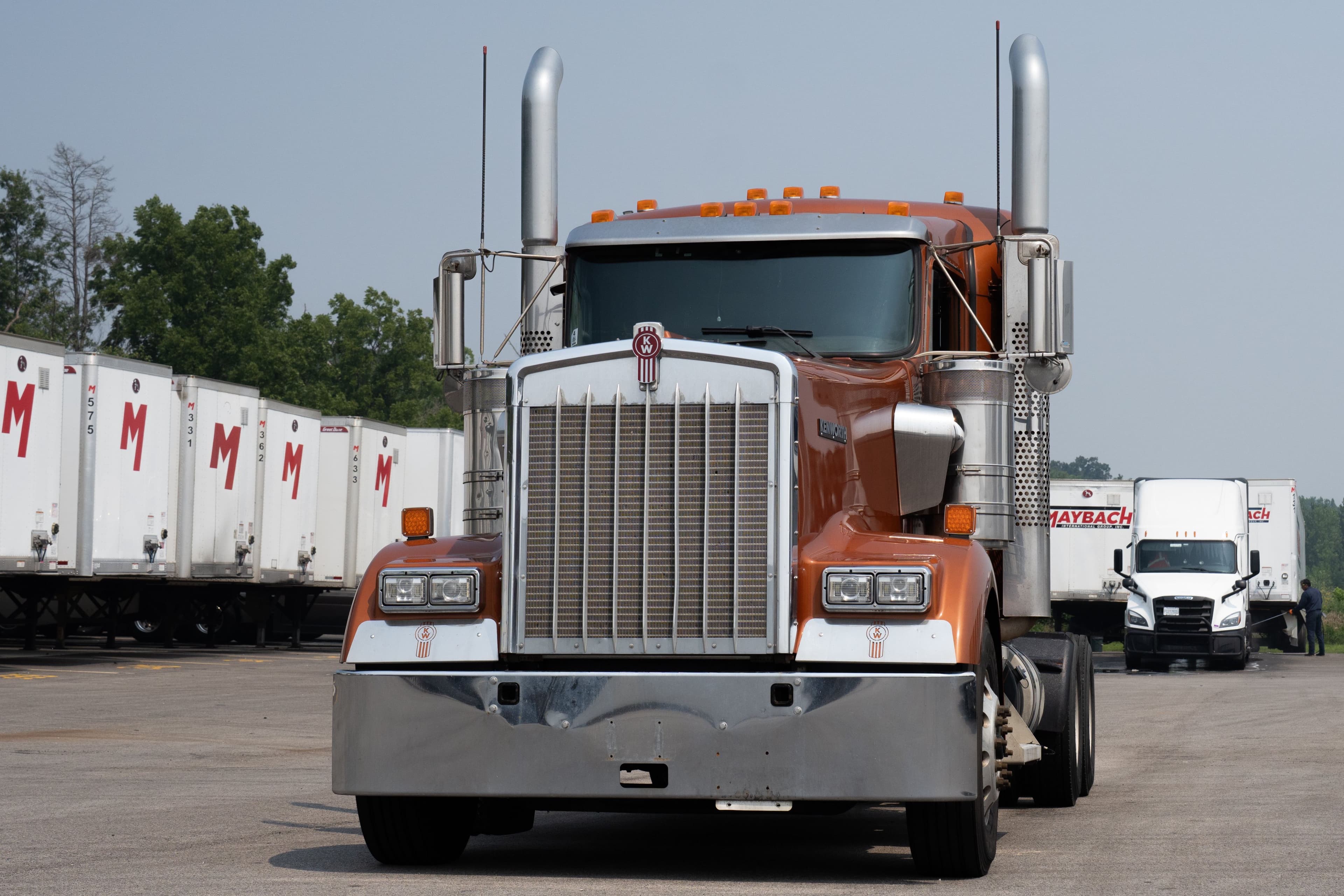 2020 Kenworth W9 Series image 2