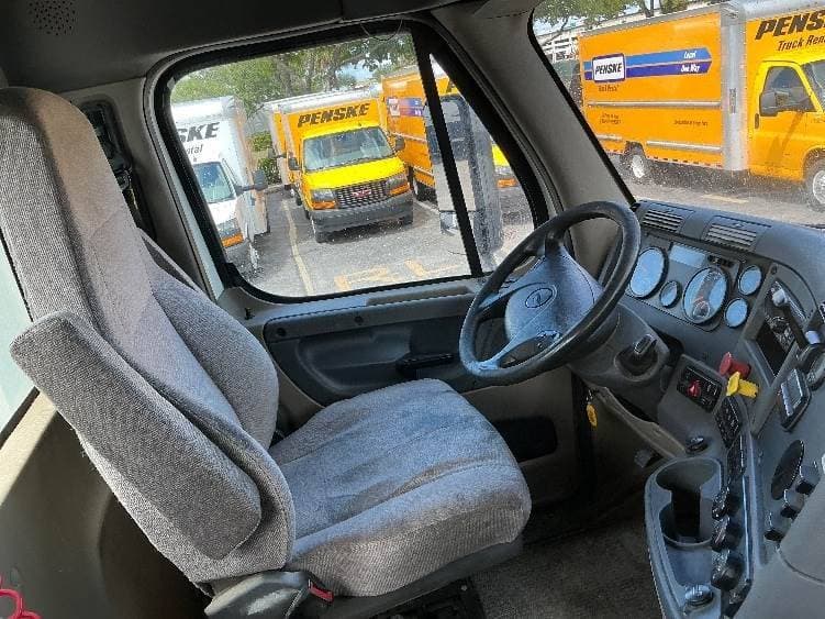 2018 Freightliner Cascadia image 5