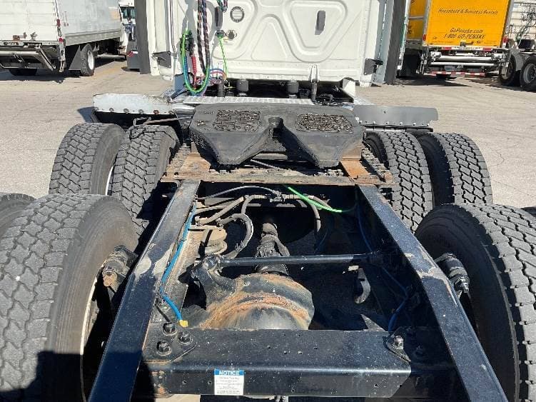 2019 Freightliner Cascadia image 6