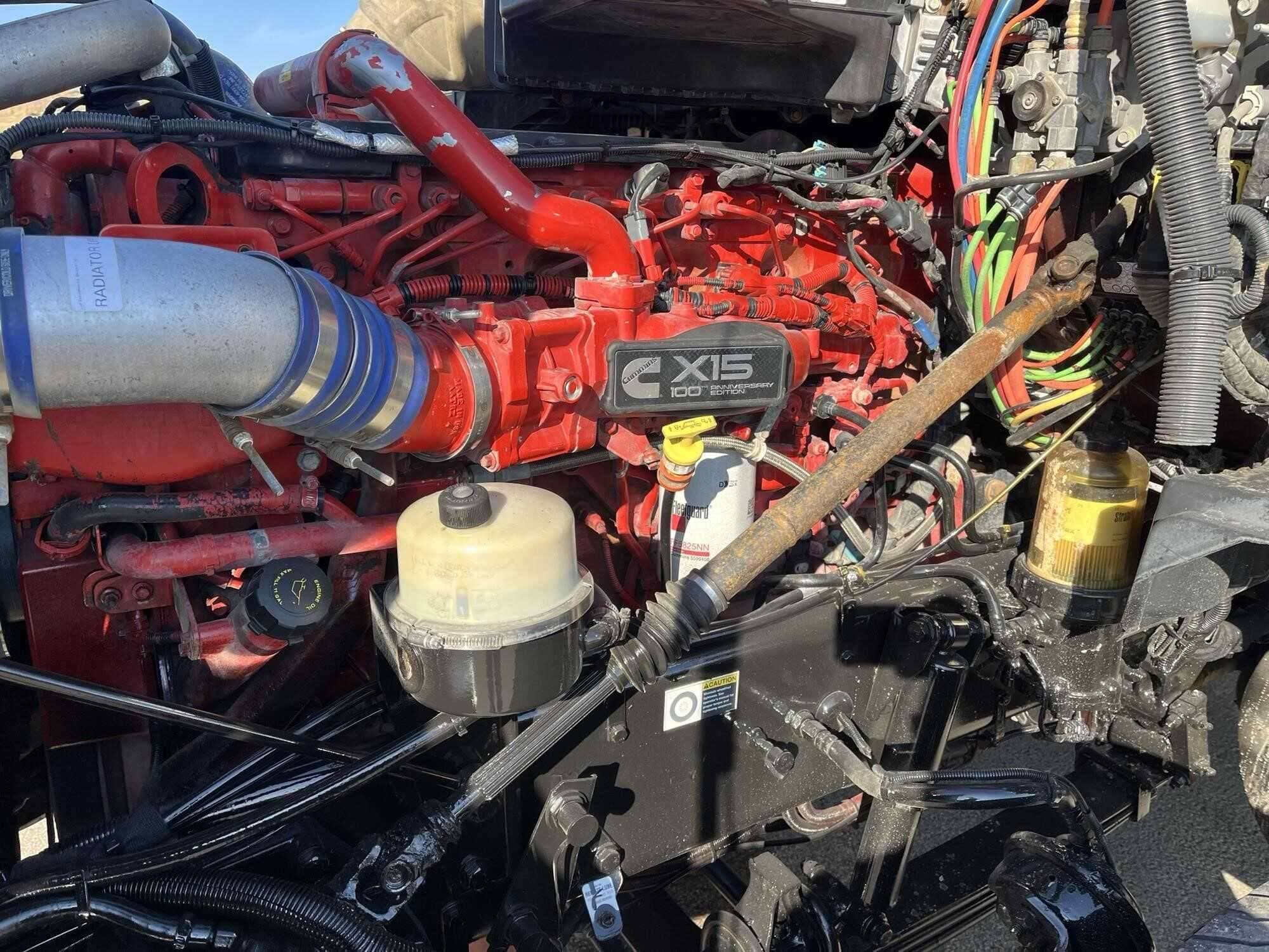 2020 Kenworth T880 image 8