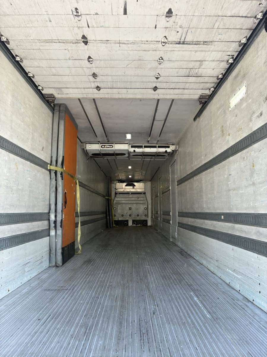 2016 Great Dane 7211TZ-1 48 ft Reefer Trailer - Roll up Door, Liftgate image 8