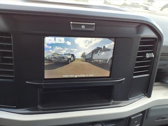 2025 Ford F550 image 16