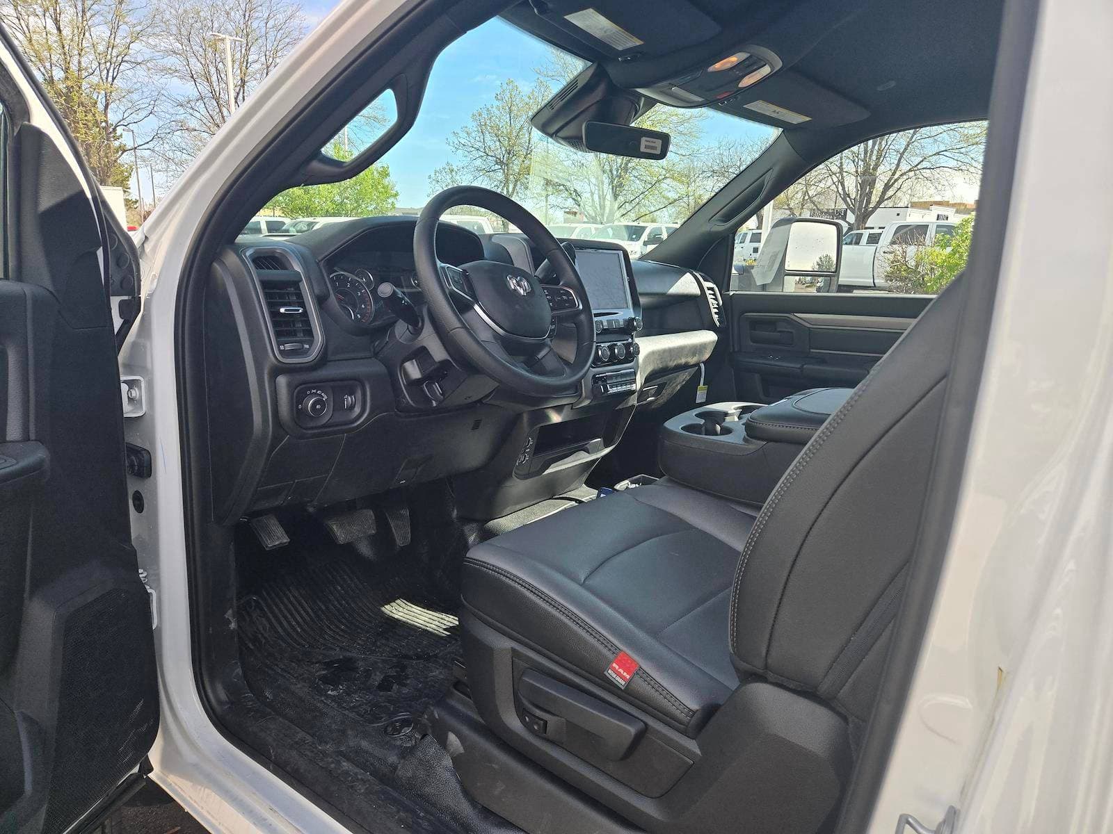 2026 Ram 5500 image 7