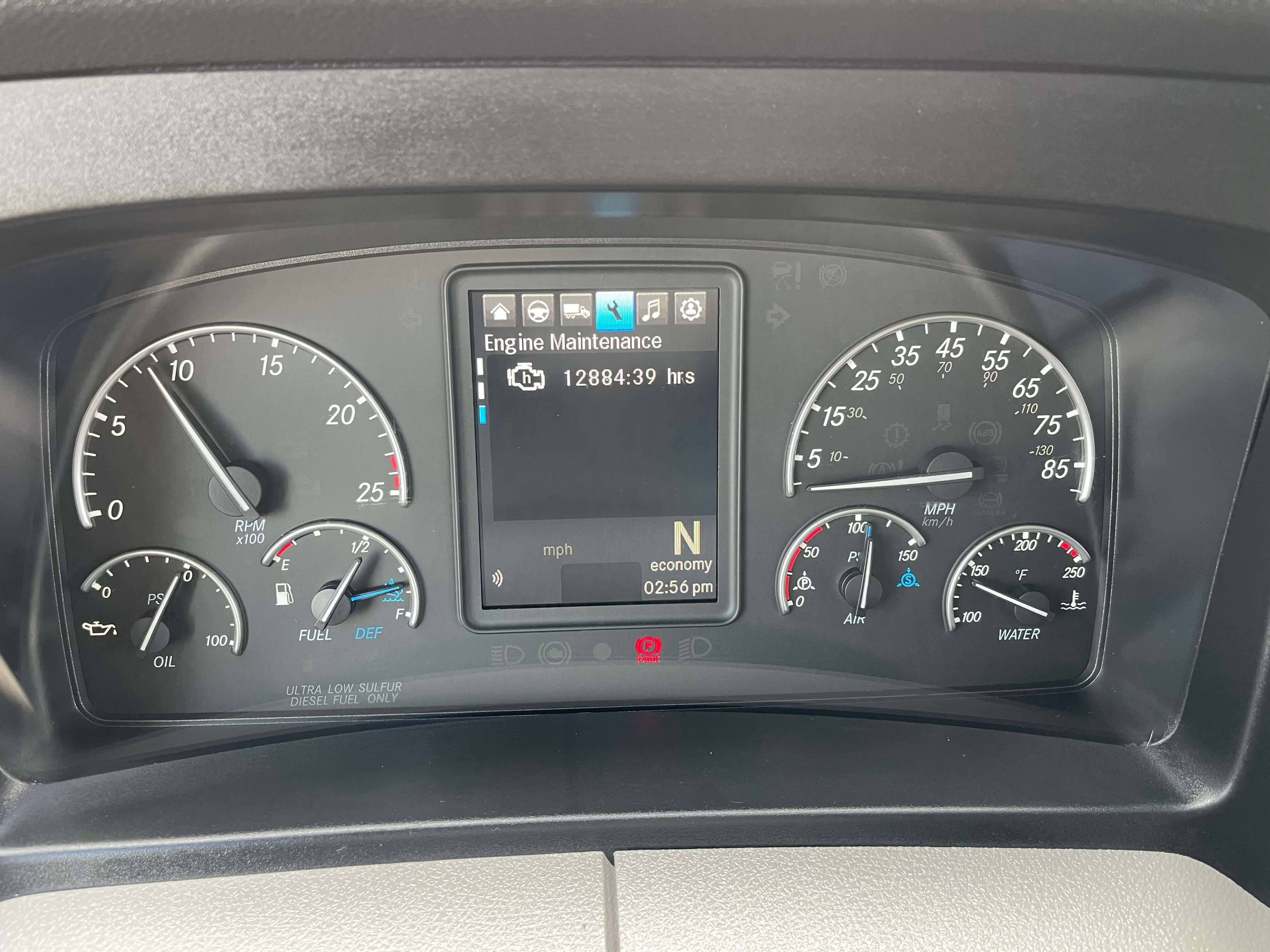 2022 Freightliner Cascadia 126 image 14