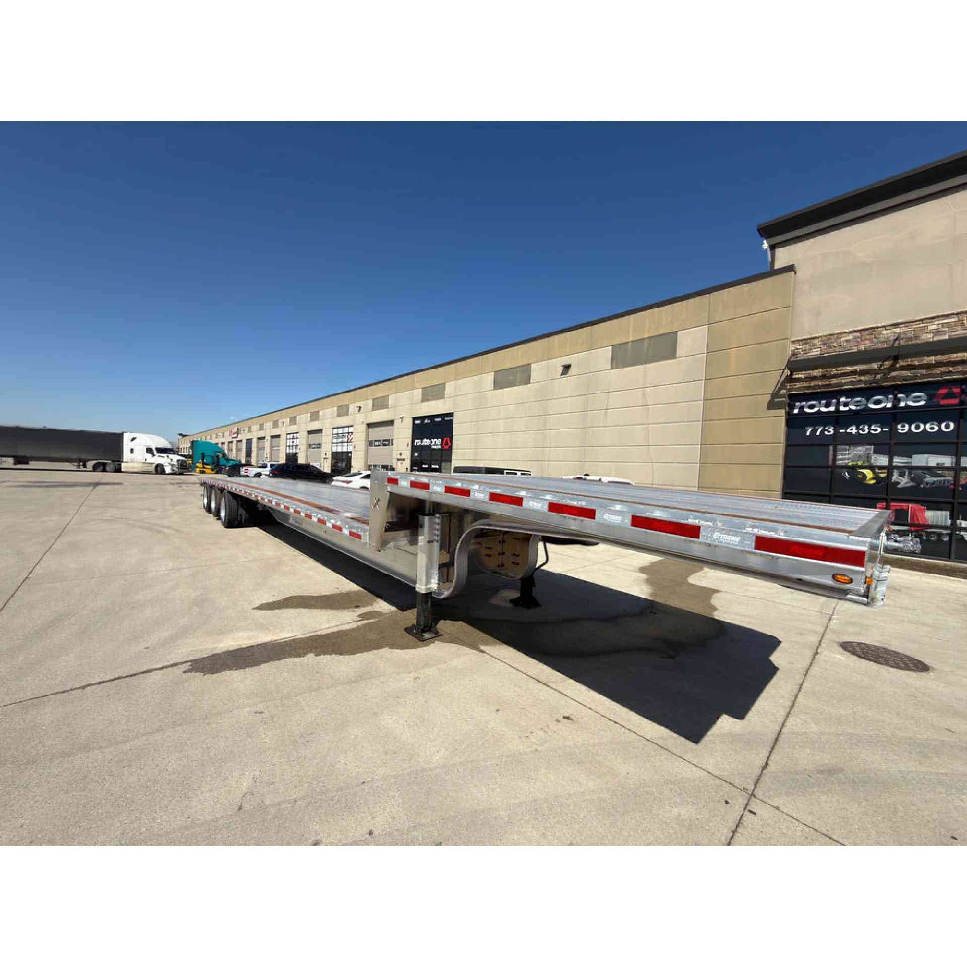 2027 Extreme XS70 Step Deck Tri Axle R22.5 image 5