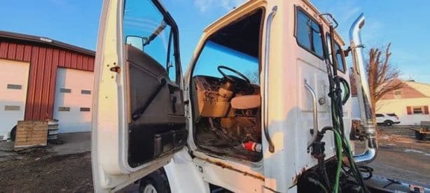 2007 STERLING AT9500 image 6