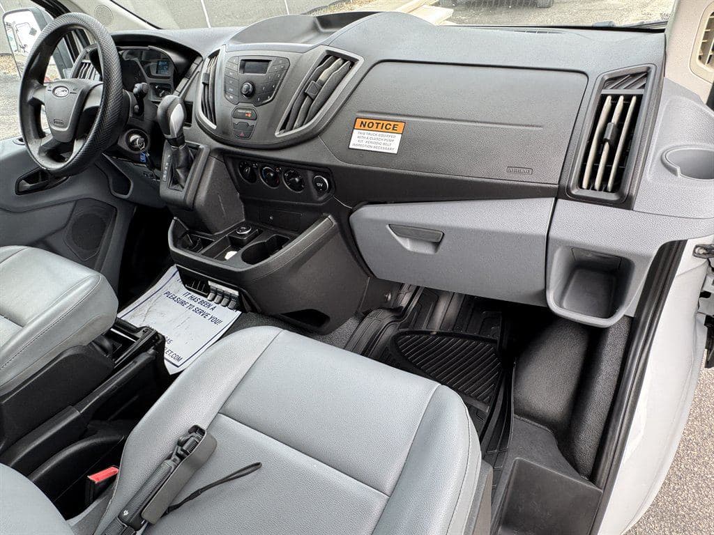 2017 Ford Transit Cargo image 43