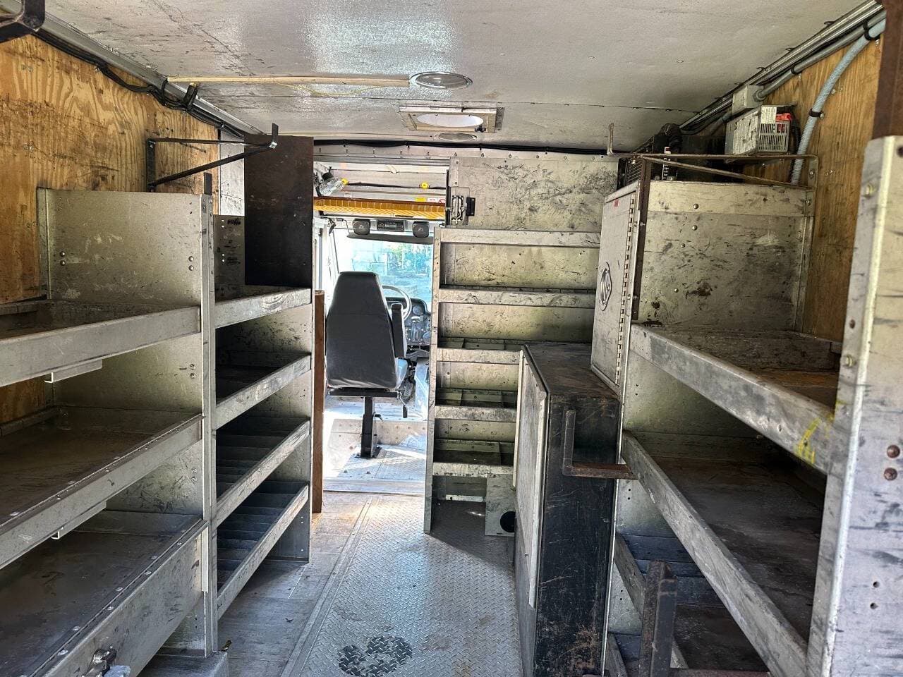 2014 Freightliner MT45 image 22