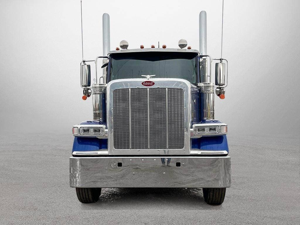 2027 Peterbilt 589 image 2