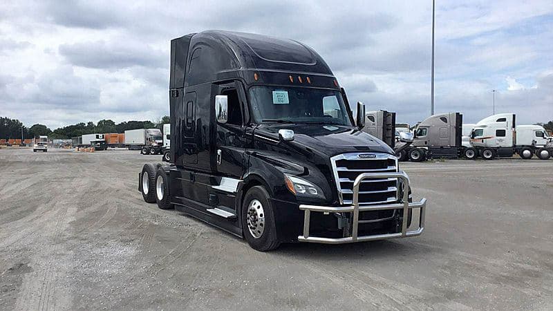 2023 Freightliner Cascadia 126 image 1