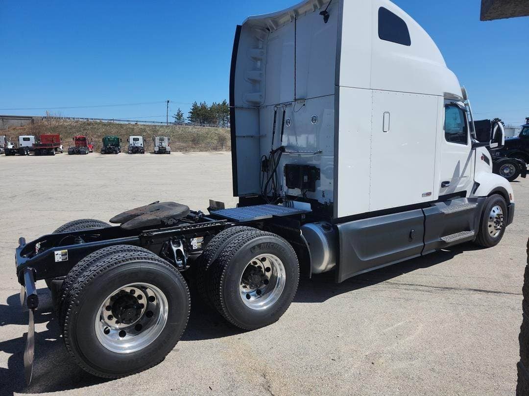 2024 Peterbilt 579 image 8