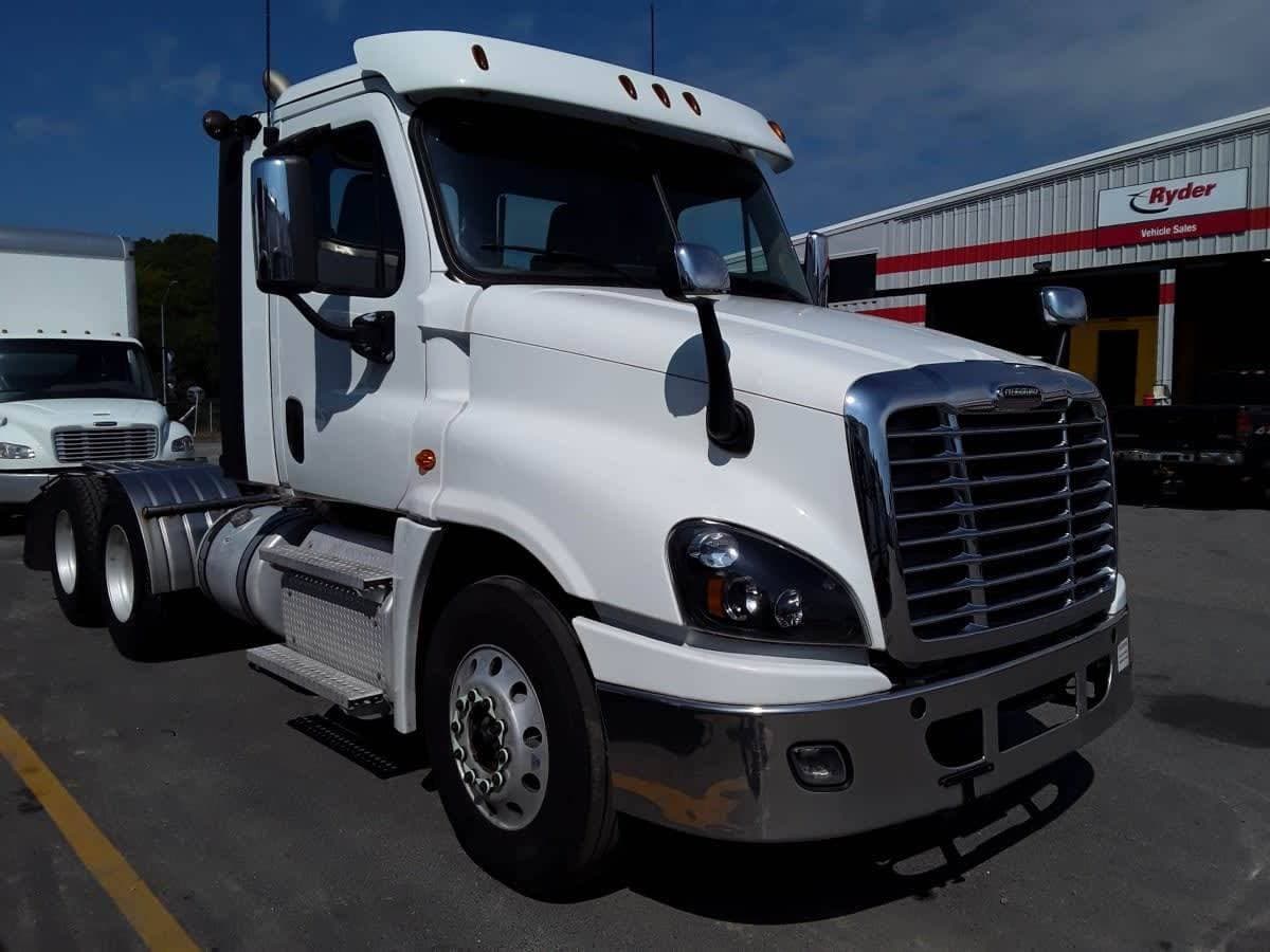 2020 Freightliner Cascadia image 3