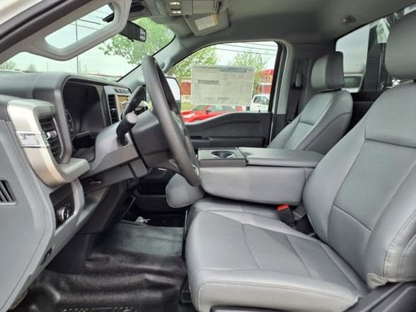 2024 Ford F450 image 15