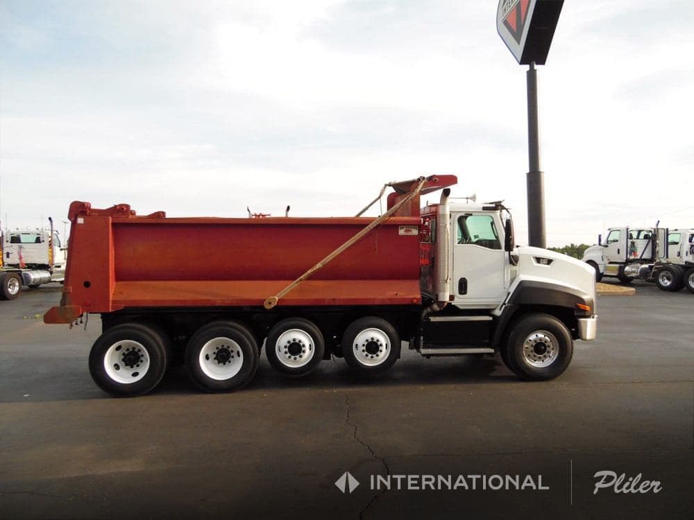 2016 CATERPILLAR CT660S Dump Truck (GN292961) image 2