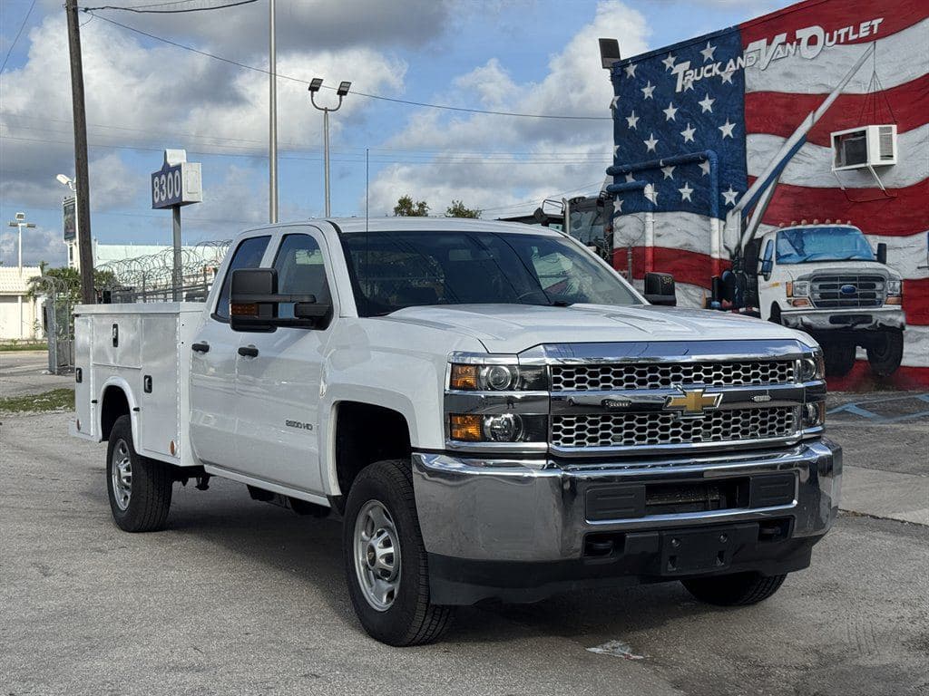 2019 Chevrolet Silverado 2500hd image 1