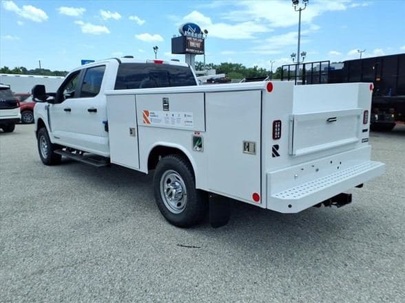 2026 Ford F350 SD XL image 6
