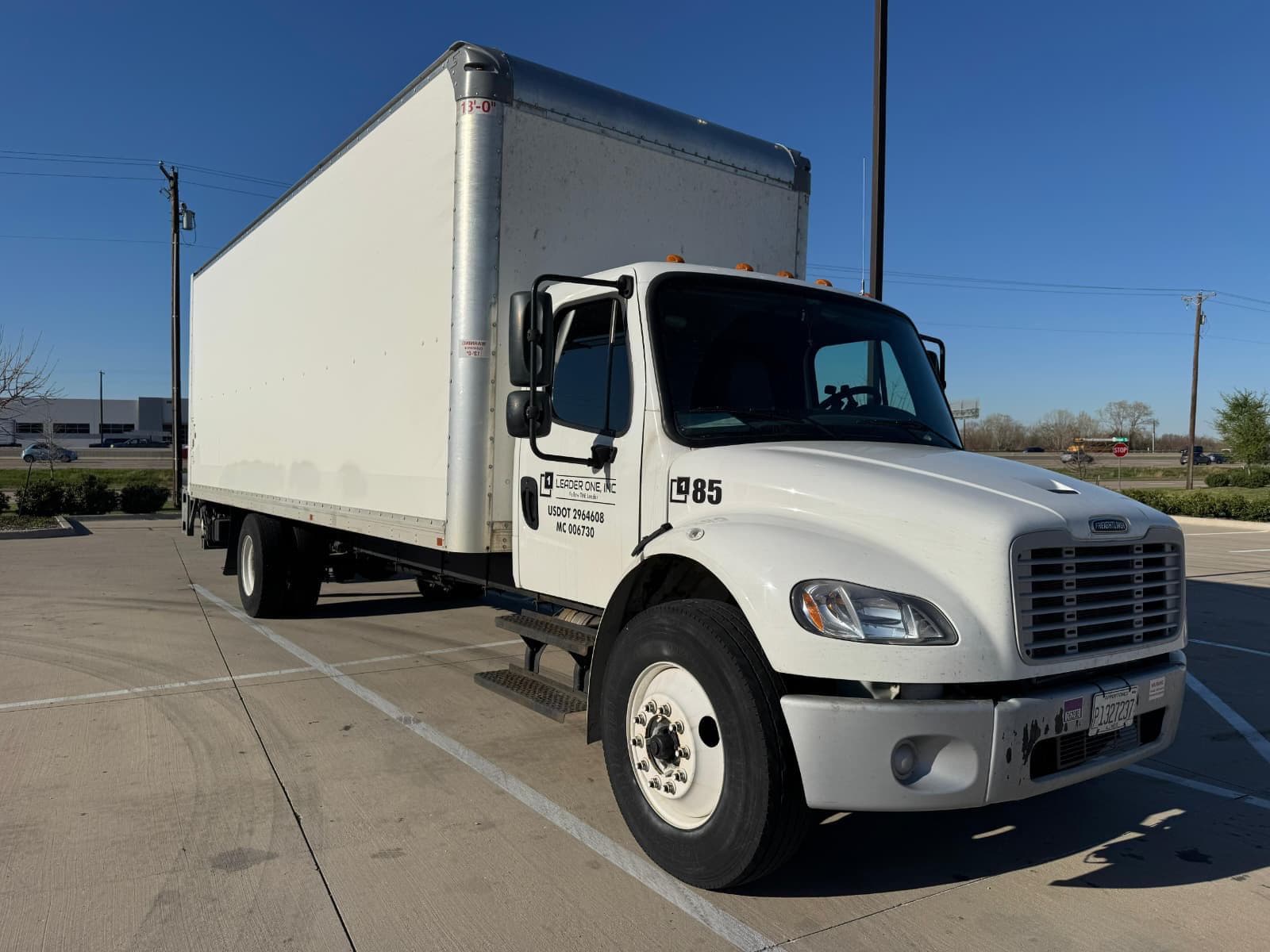 2022 Freightliner M2 image 1