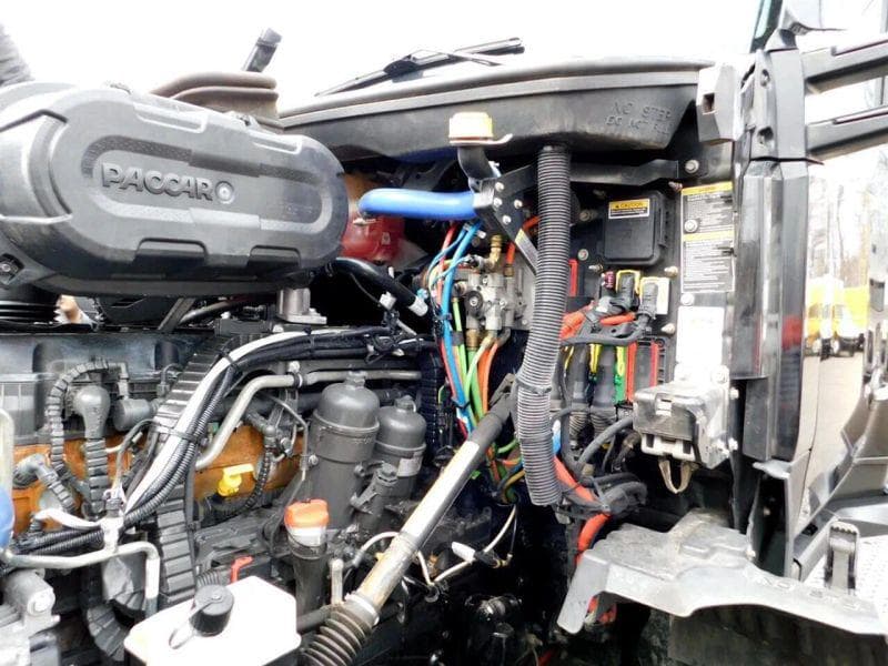 2023 Kenworth T600 image 16