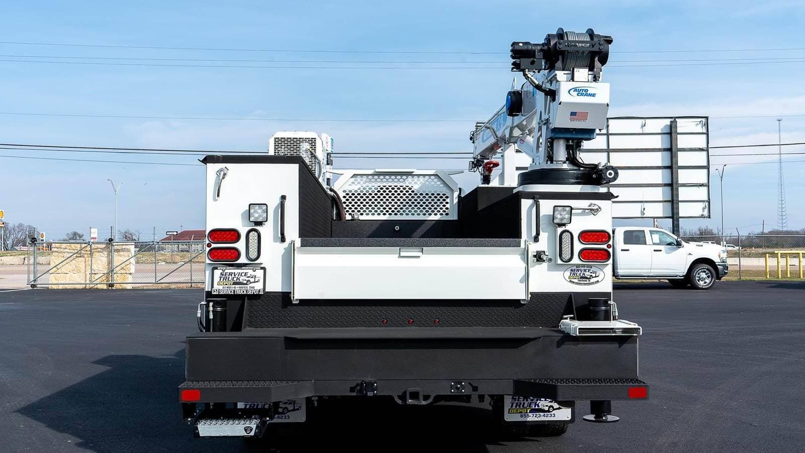 2024 RAM 5500 SLT Mechanic / Service Truck - 370HP, Automatic image 10
