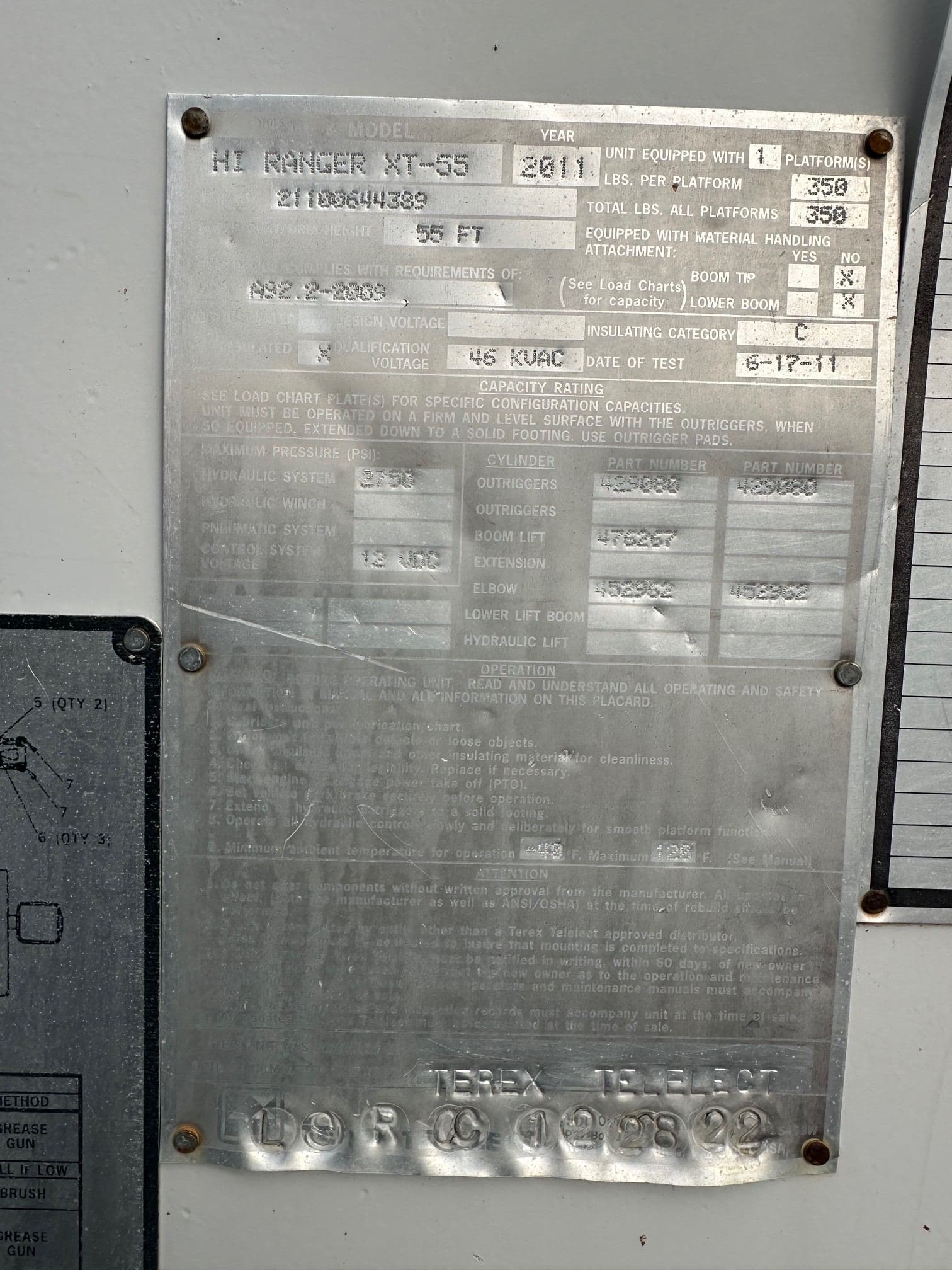 2010 Ford F-750 Forestry Tree Truck image 35