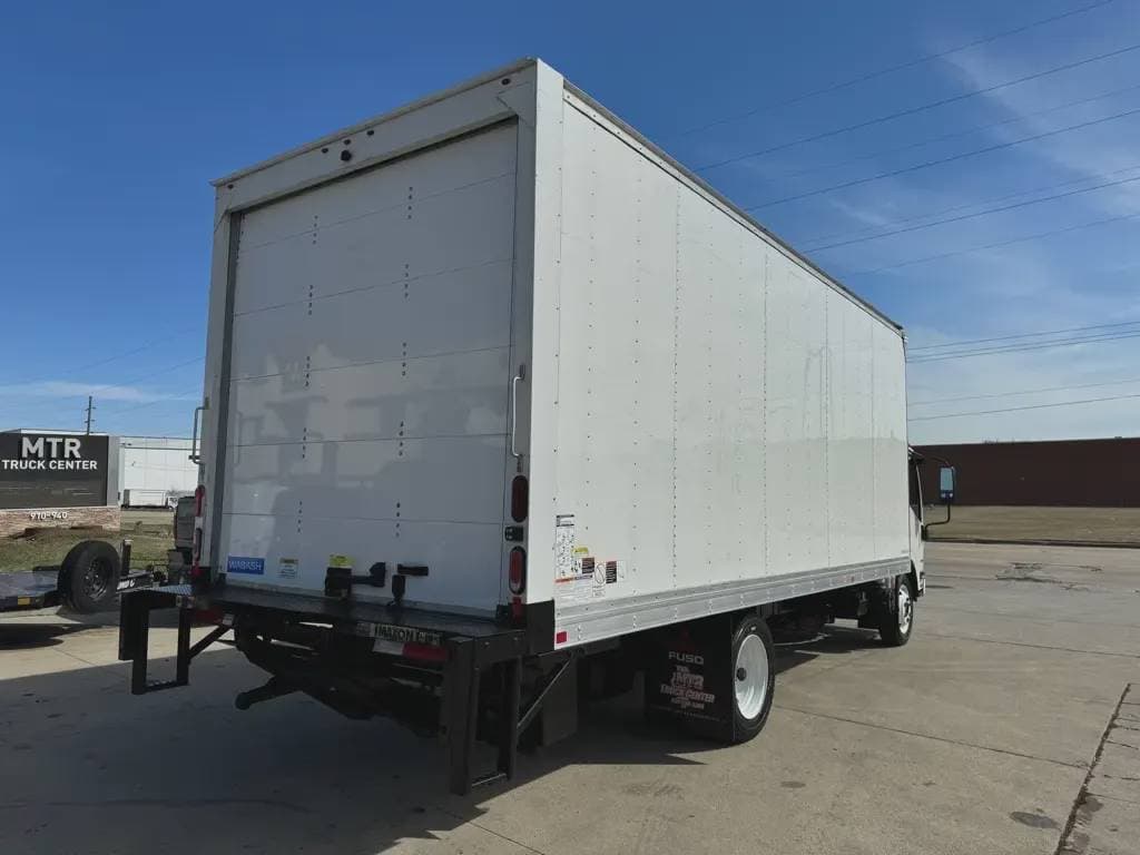 Used 2023 CHEVROLET Box Truck - Straight Truck, Contractor Truck, Cabover Truck - COE - LOW CAB FORWARD 4500 HD For Sale image 4