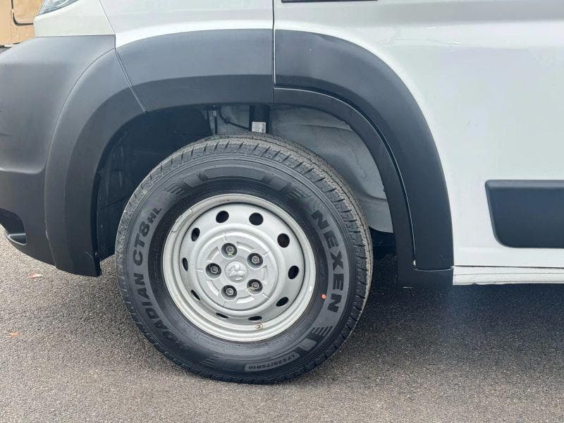 2019 Ram 1500 CLASSIC image 12