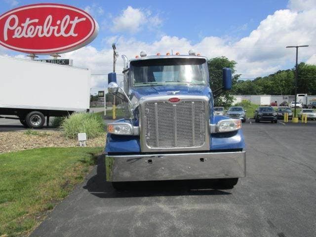 2020 Peterbilt 567 image 8