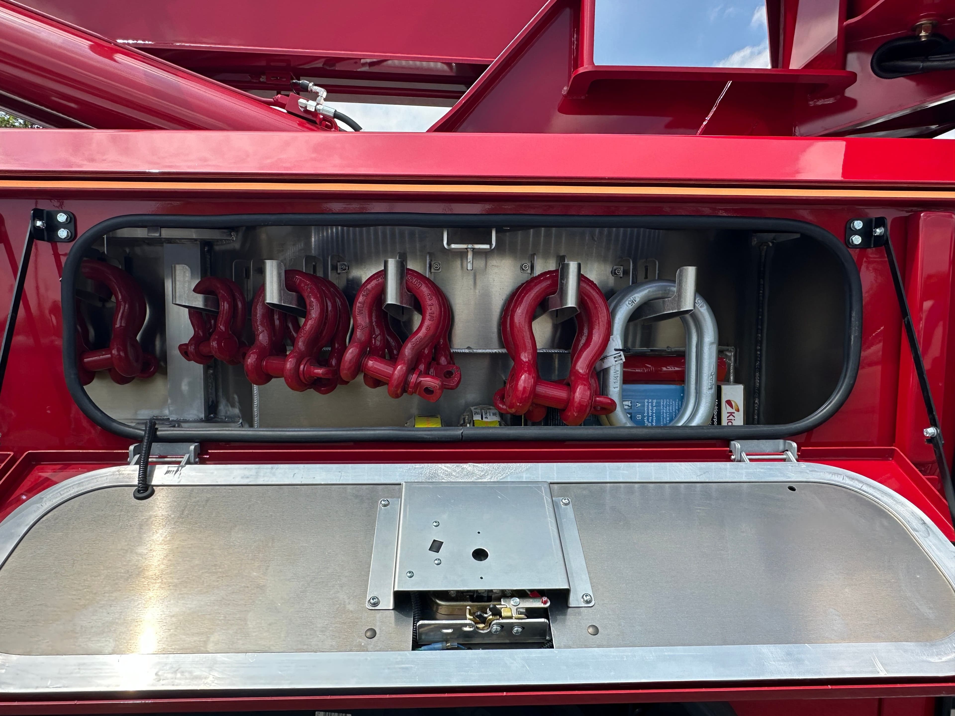 2025 Peterbilt 589 589 WITH A CENTURY 1150  (SK#: 6063C) image 24