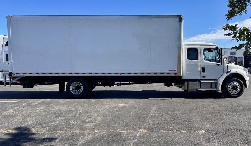 2025 Freightliner M2 image 4