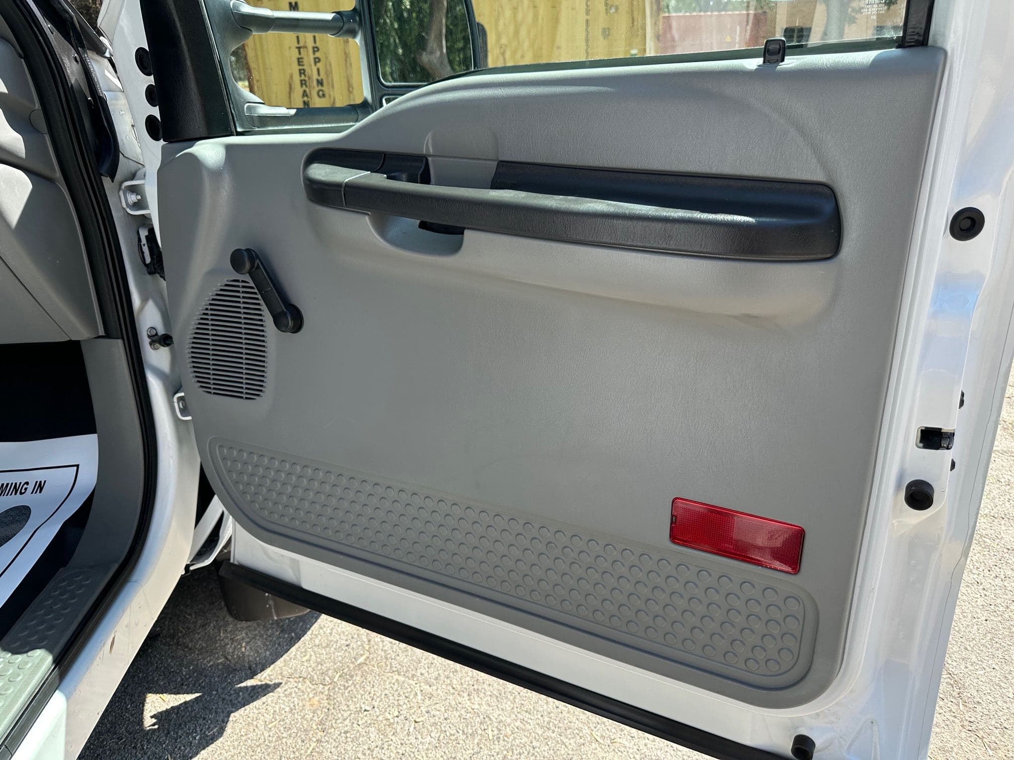 2007 Ford F-550 Bucket Truck image 35