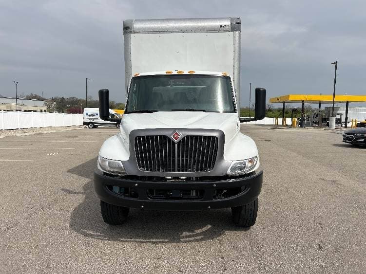 2022 International MV607 Box Truck - 220HP, 6 Speed Automatic, Roll up Door image 2
