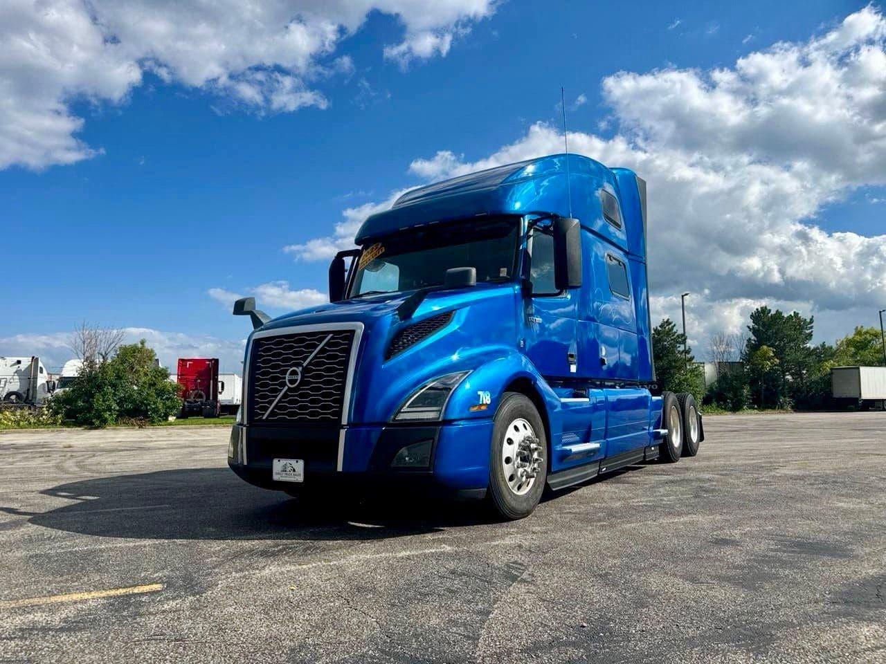 2022 Volvo VNL64T860 image 1