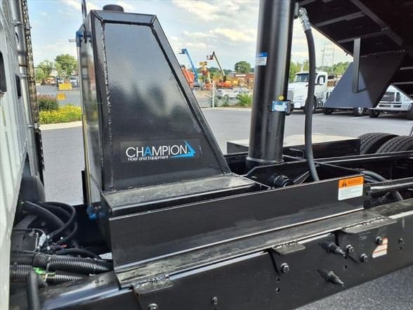 2026 Ford F750 SD image 12