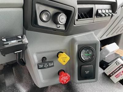 2025 Ford F-650 image 7