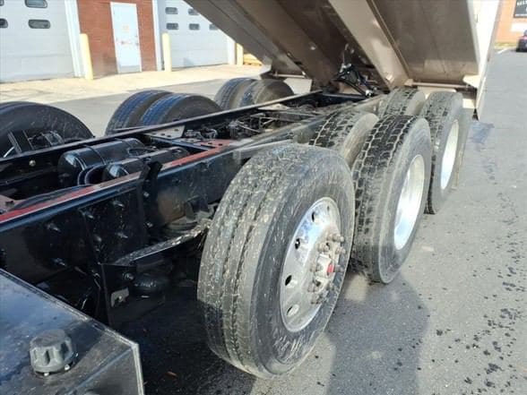 2026 Kenworth W900 image 12