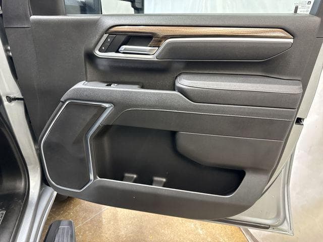 2025 Chevrolet Silverado 2500HD LT image 25