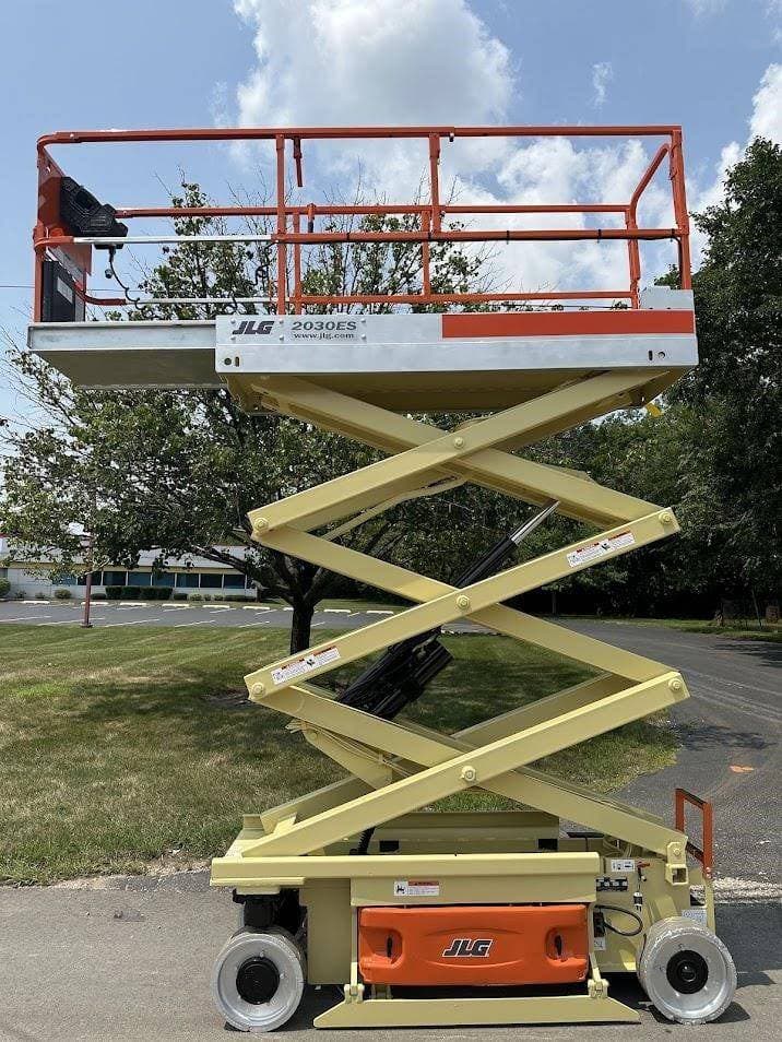 2014 JLG 2030ES image 9