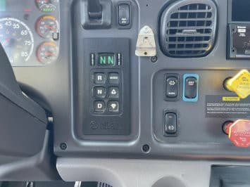 2020 Freightliner M2-106 image 20