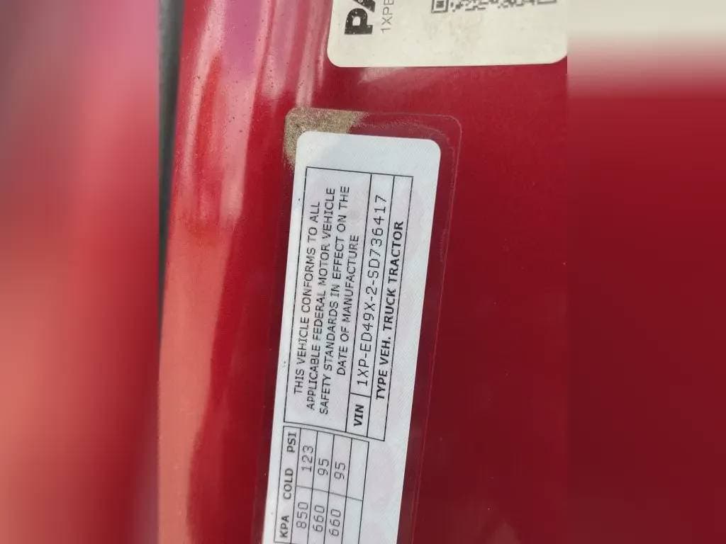 2025 Peterbilt 589 image 11