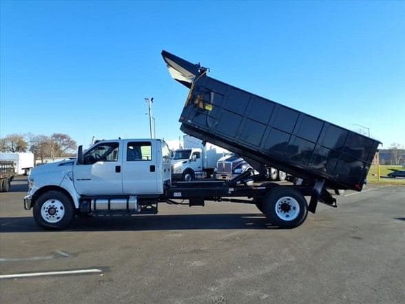 2026 Ford F750 SD image 4