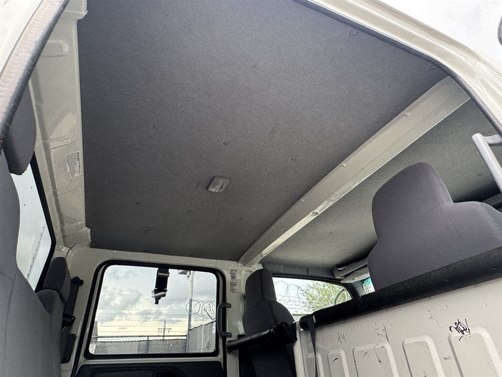 2021 Isuzu NPR XD image 47