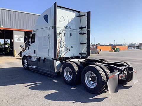2021 Freightliner Cascadia 126 image 7