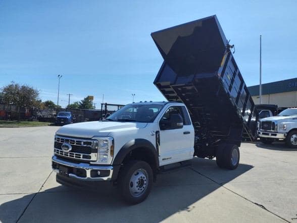 2024 Ford F550 image 5