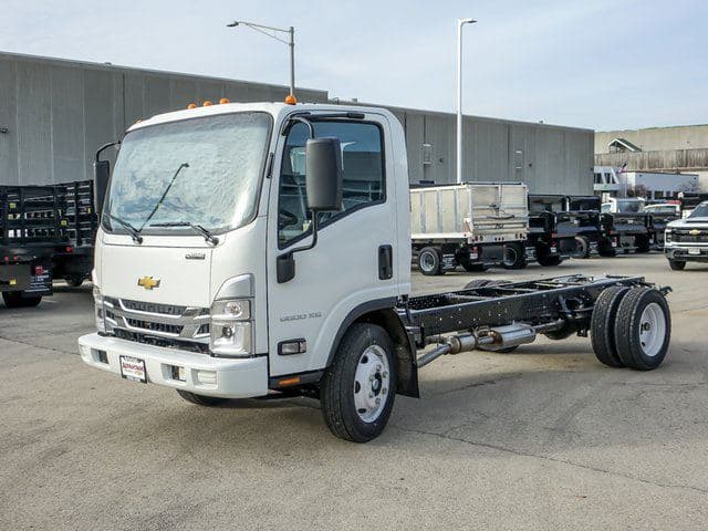 2025 Chevrolet 5500 XG LCF Gas Base image 7