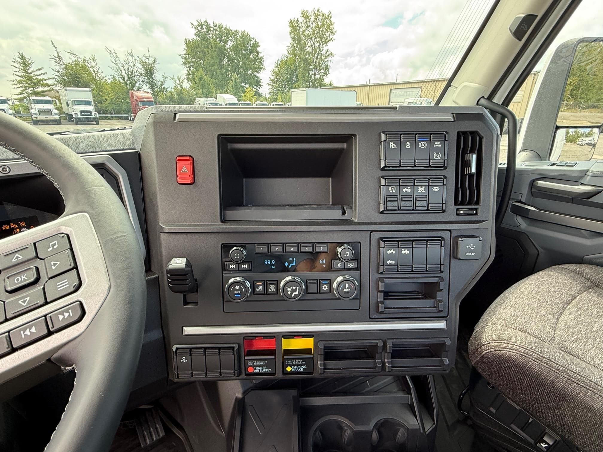 2026 MACK PIONEER 64T 121350 image 11