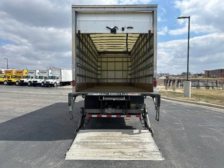 2022 International MV607 Box Truck - 220HP, 6 Speed Automatic, Roll up Door image 9